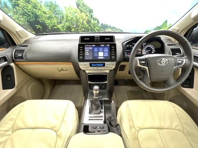 TOYOTA LAND CRUISER PRADO - 2