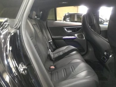 MERCEDES-BENZ EQE - 6