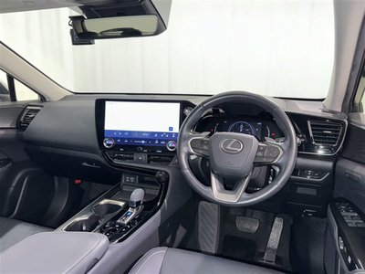 2023 Lexus NX — фото 9