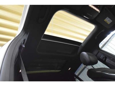 صورة 4 لـ 2019 Mercedes-BENZ GLC