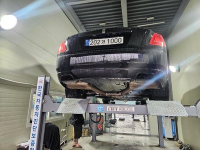 ROLLS-ROYCE GHOST - 2