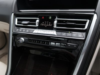 2020 BMW 8 SERIES CABRIOLET 缩略图 32