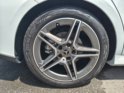 MERCEDES-BENZ CLA - 10