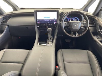 2025 Toyota ALPHARD — фото 6