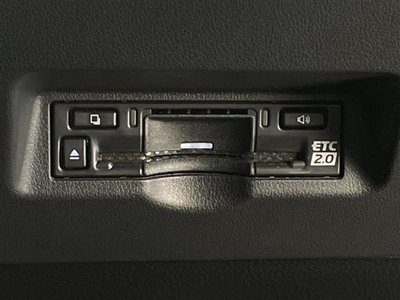2025 Toyota ALPHARD — фото 10