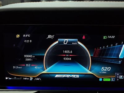 MERCEDES-BENZ GT AMG - 8