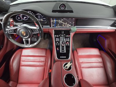 PORSCHE PANAMERA - 5