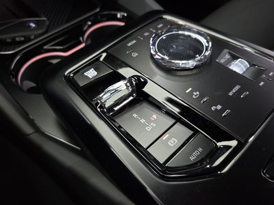 صورة 9 لـ 2026 BMW 5 SERIES
