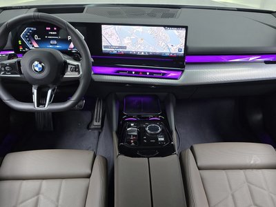 2025 BMW 5 SERIES — фото 5