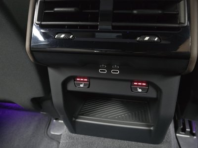 2025 BMW 5 SERIES 缩略图 30