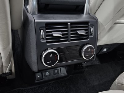 2025 LAND Rover DISCOVERY 缩略图 17