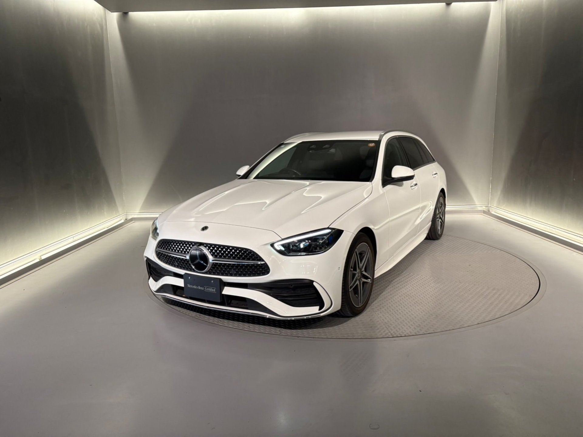 MERCEDES-BENZ C-CLASS - View 1