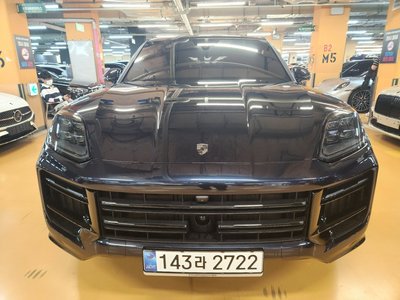 PORSCHE CAYENNE - 1