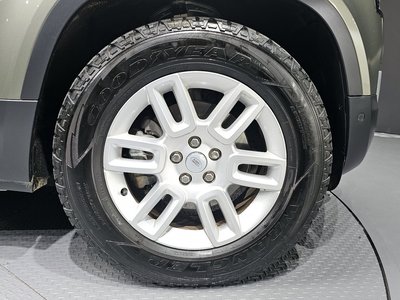 LAND ROVER DEFENDER - 6