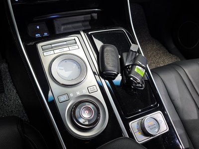 GENESIS GV80 - 9