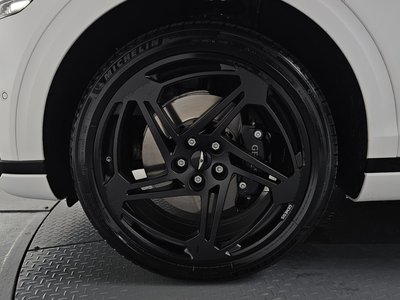 صورة 7 لـ 2025 Genesis GV70