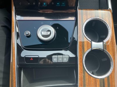 2025 Cadillac ESCALADE — миниатюра 43