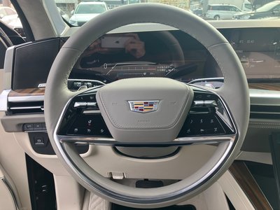 2025 Cadillac ESCALADE — миниатюра 34