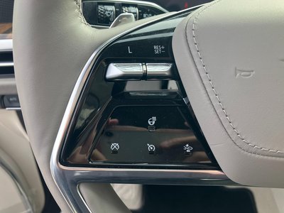 2025 Cadillac ESCALADE — миниатюра 35