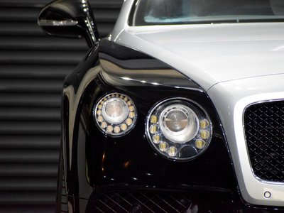 BENTLEY CONTINENTAL - 10