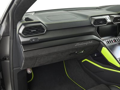 صورة مصغرة 20 لـ 2021 Lamborghini URUS