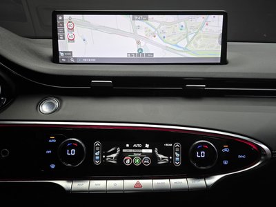 2022 Genesis GV70 thumbnail 21