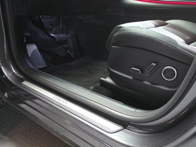 2022 Genesis GV70 thumbnail 30