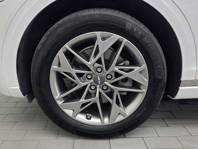 صورة 6 لـ 2021 Genesis GV70