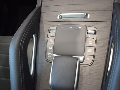 2025 Mercedes-BENZ GLE 缩略图 19