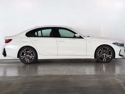 2025 BMW 3 SERIES 照片 3