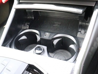 2025 BMW 3 SERIES 缩略图 32