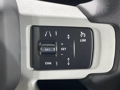 LAND ROVER DEFENDER - 5