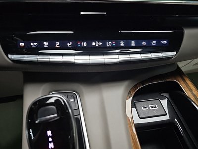 2021 Cadillac ESCALADE 5TH GENERATION — миниатюра 16