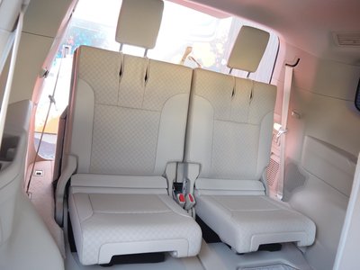 صورة مصغرة 11 لـ 2023 Toyota LAND CRUISER 300