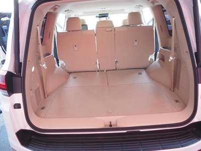 صورة مصغرة 12 لـ 2023 Toyota LAND CRUISER 300