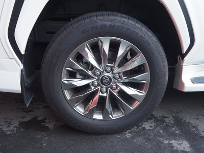 صورة مصغرة 35 لـ 2023 Toyota LAND CRUISER 300