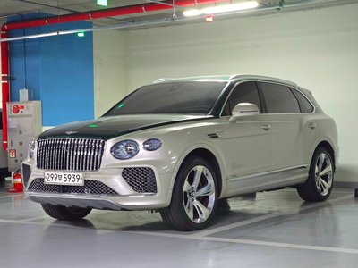 BENTLEY BENTAYGA - 1
