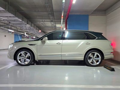 BENTLEY BENTAYGA - 2