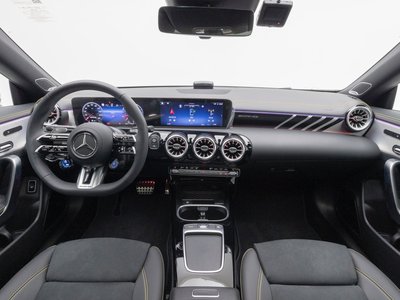 MERCEDES-BENZ CLA - 5