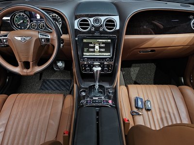 2018 BENTLEY FLYING SPUR 照片 5