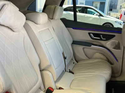 MERCEDES-BENZ EQS - 10