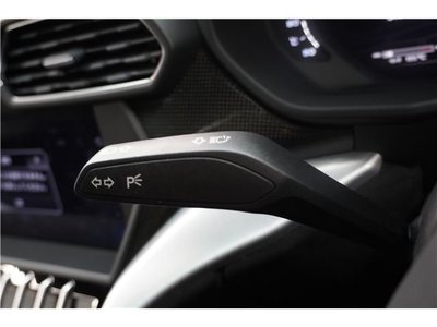 2019 Lamborghini URUS 缩略图 17
