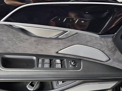 2021 AUDI A8 — миниатюра 36