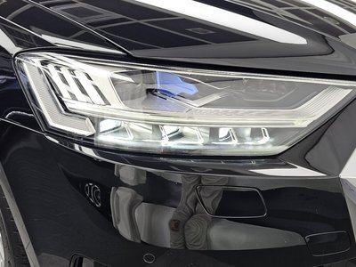 2021 AUDI A8 photo 9