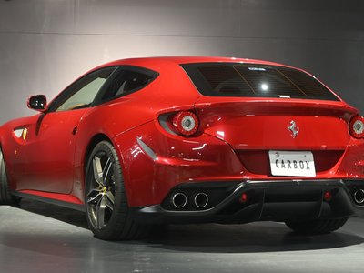 FERRARI FF - 3