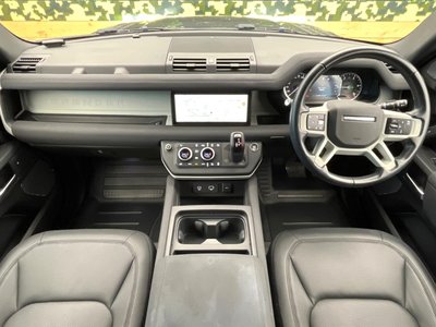 LAND ROVER DEFENDER - 2