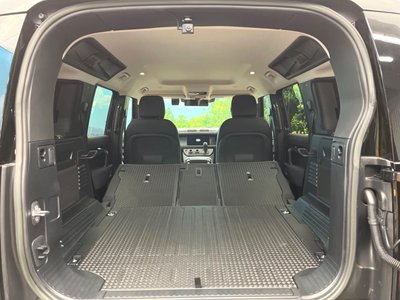 LAND ROVER DEFENDER - 10