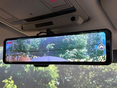 LAND ROVER DEFENDER - 5