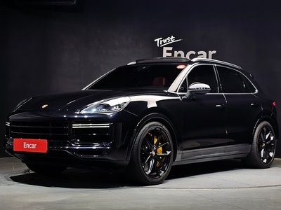 2019 Porsche CAYENNE photo 1