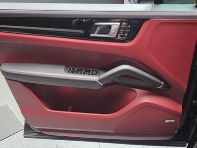 2019 Porsche CAYENNE — миниатюра 14